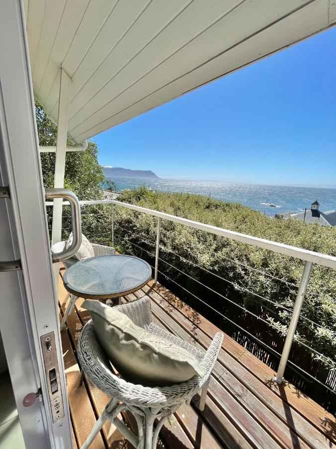 Sail Away Studios Simonʼs Town Kültér fotó